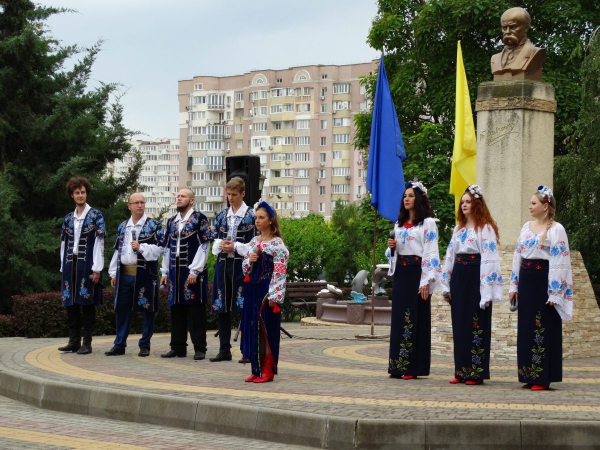 У День Конституції в Южненській громаді посмертно нагородили полеглих воїнів 