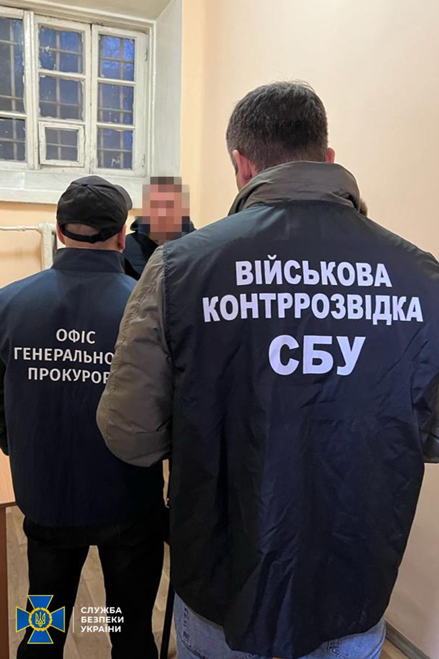 Неякісна військова форма за мільярд: заарештовано колишнього заступника міністра оборони 
