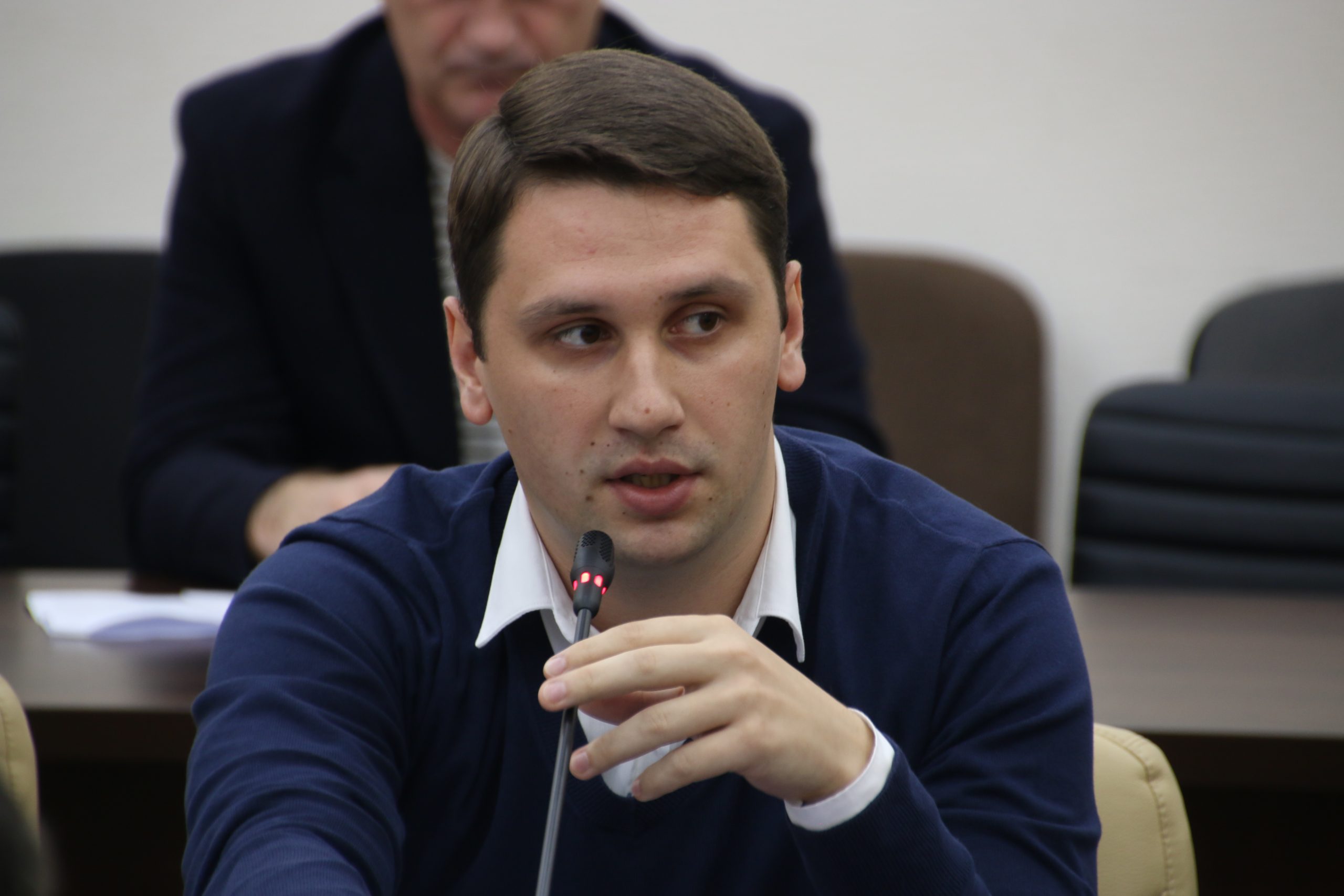Южненський депутат під час війни зумів купити квартиру в Одесі, отримуючи лише стипендію