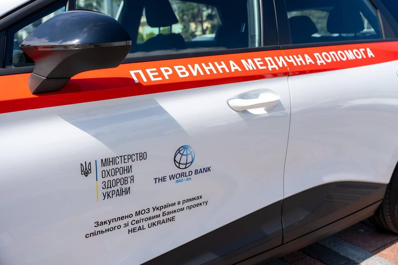 Одещина отримала сім сучасних електромобілів для первинної медичної допомоги
