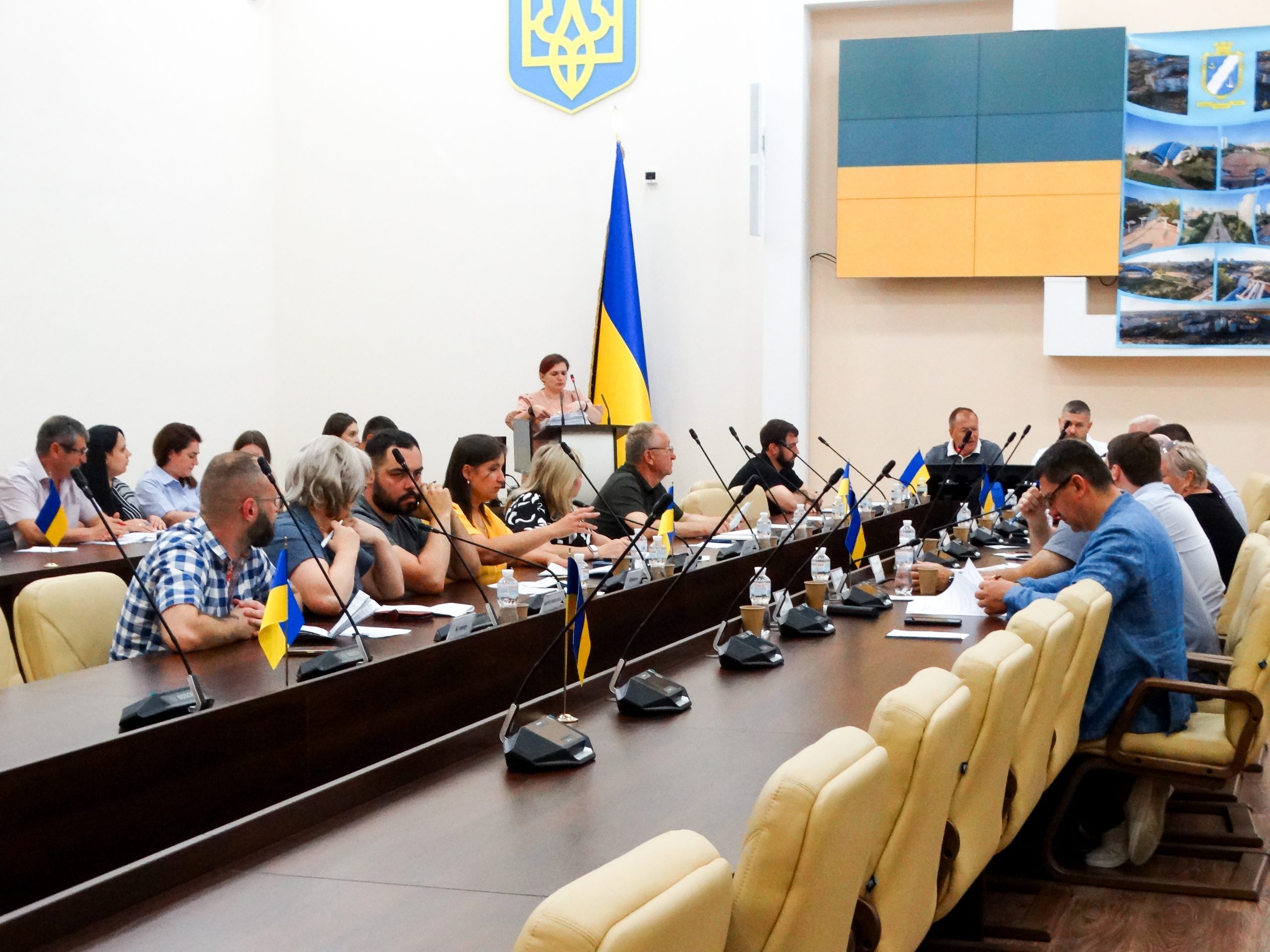 «Новацький каже про власні фінансові потреби»: просторовий план і земля під кладовище на сесії міськради