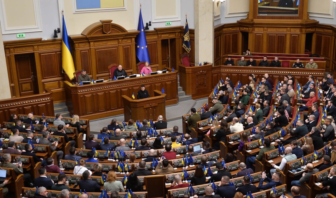 Рада підтримала у першому читанні законопроєкт, який дозволить корупціонерам відкупитися від покарання