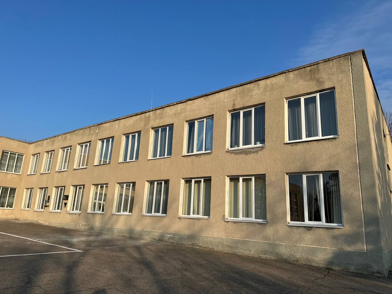 У Сичавській гімназії замінили всі дерев’яні вікна