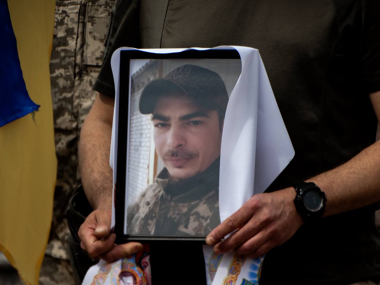 У Південному попрощалися з військовослужбовцем Вʼячеславом БОЙКОМ