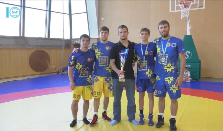 Борці з Південного завоювали 2 бронзові медалі на Чемпіонаті Європи з пляжної боротьби