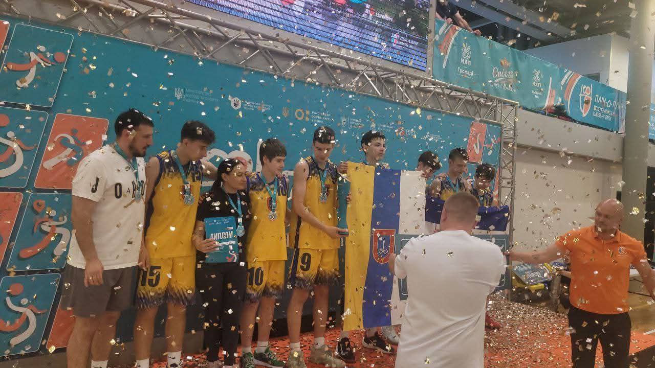 “Гепарди” з Південного стали чемпіонами України з баскетболу проєкту “Пліч-о-пліч всеукраїнські шкільні ліги”