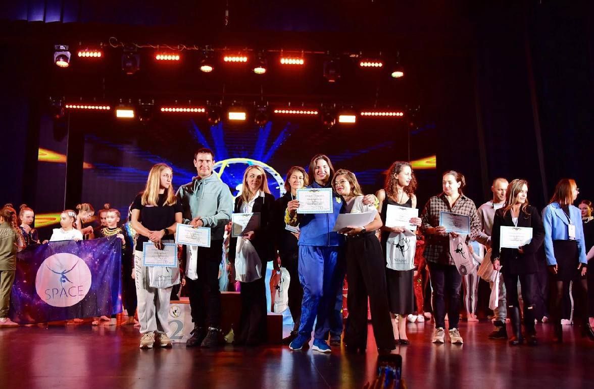 Гімнастки з Південного здобули десятки нагород на чемпіонаті у Рівному