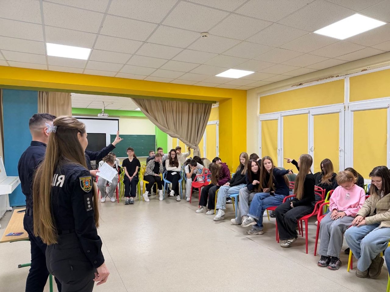 Учням південнівського Ліцею розповіли про права людини та кібербезпеку