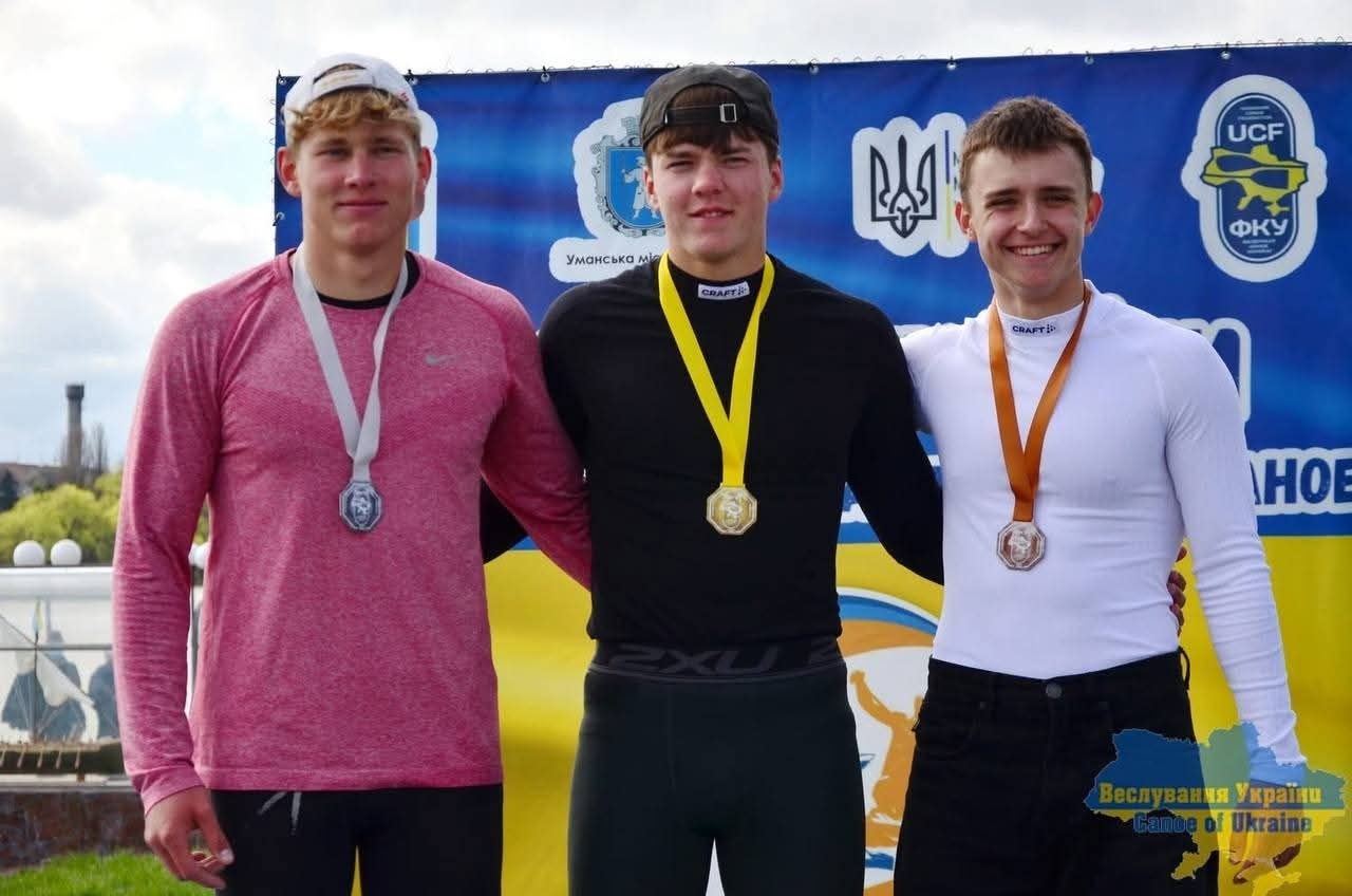 Спортсмени ФСК “Хімік” вдалося представили Південне на кубку України з веслування