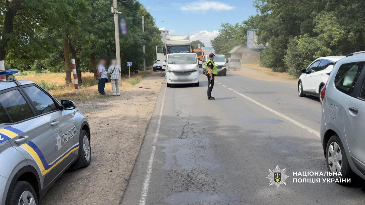В результаті ДТП на автодорозі Одеса-Південне постраждали троє людей